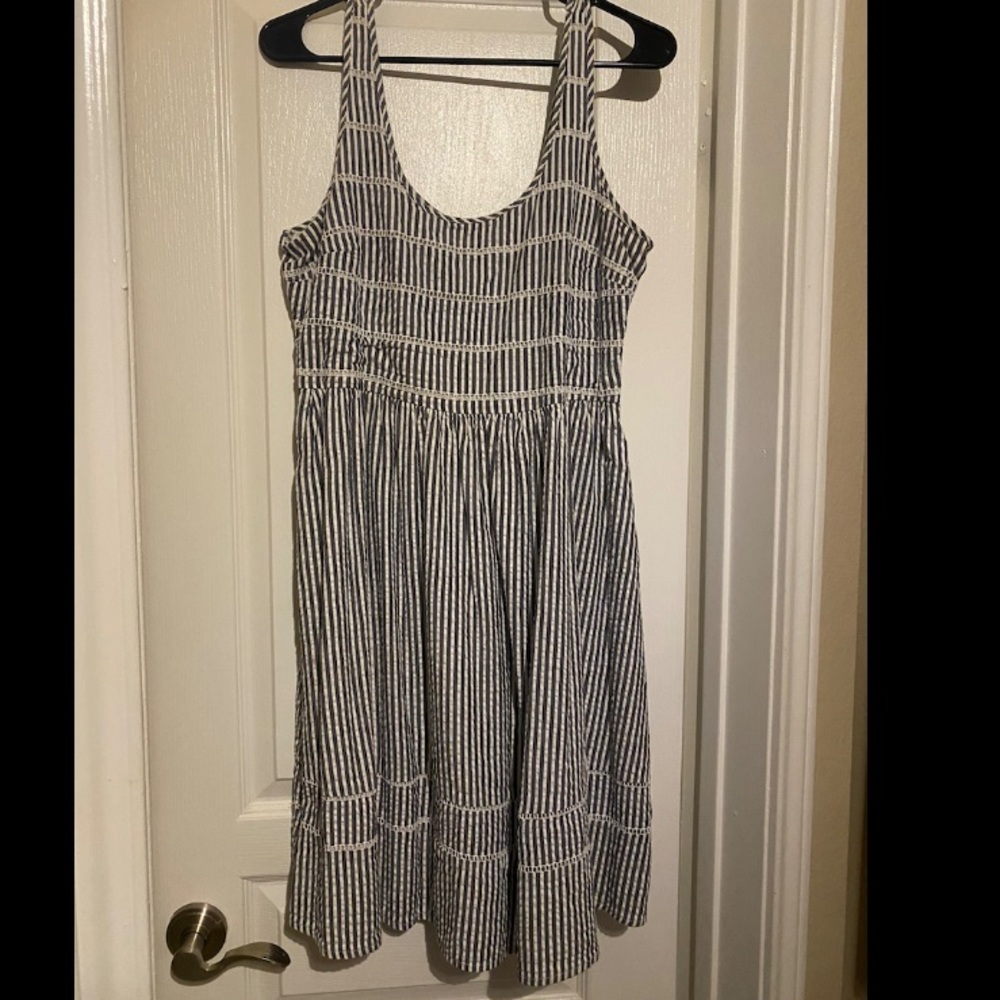 Old Navy Grey Striped Dress